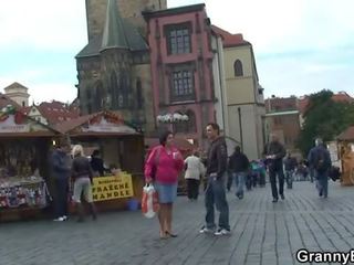 Besta turist jumps på pecker
