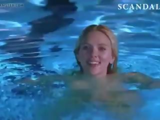 Scarlett johansson nud în inotand piscina - scandalplanet