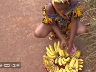 Nero banana venditore lassie sedotto per un groovy sporco video